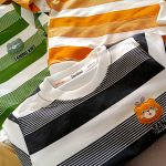 Blouse and pants for girls and boys, suitable for ages 1 to 7 years old.