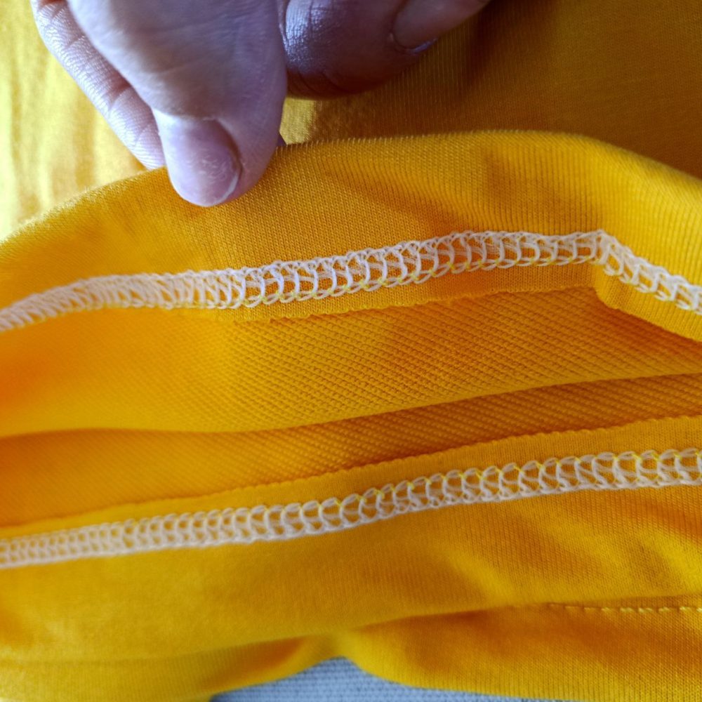 Blouse and pants for girls and boys, suitable for ages 10 to 12 years old