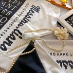 Blouse and pants for girls and boys, suitable for ages 2 to 9 years old.