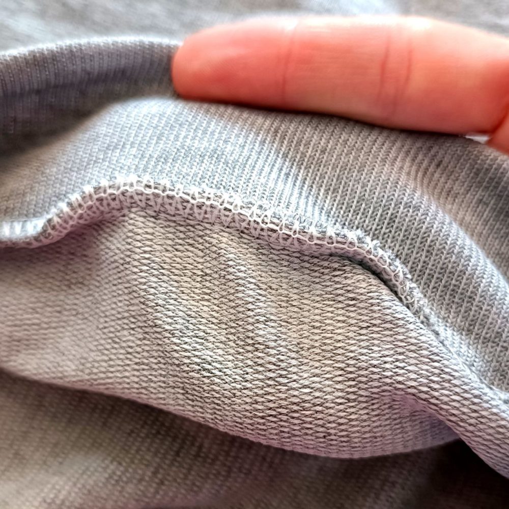 Blouse and pants for girls and boys, suitable for ages 5 to 9 years old