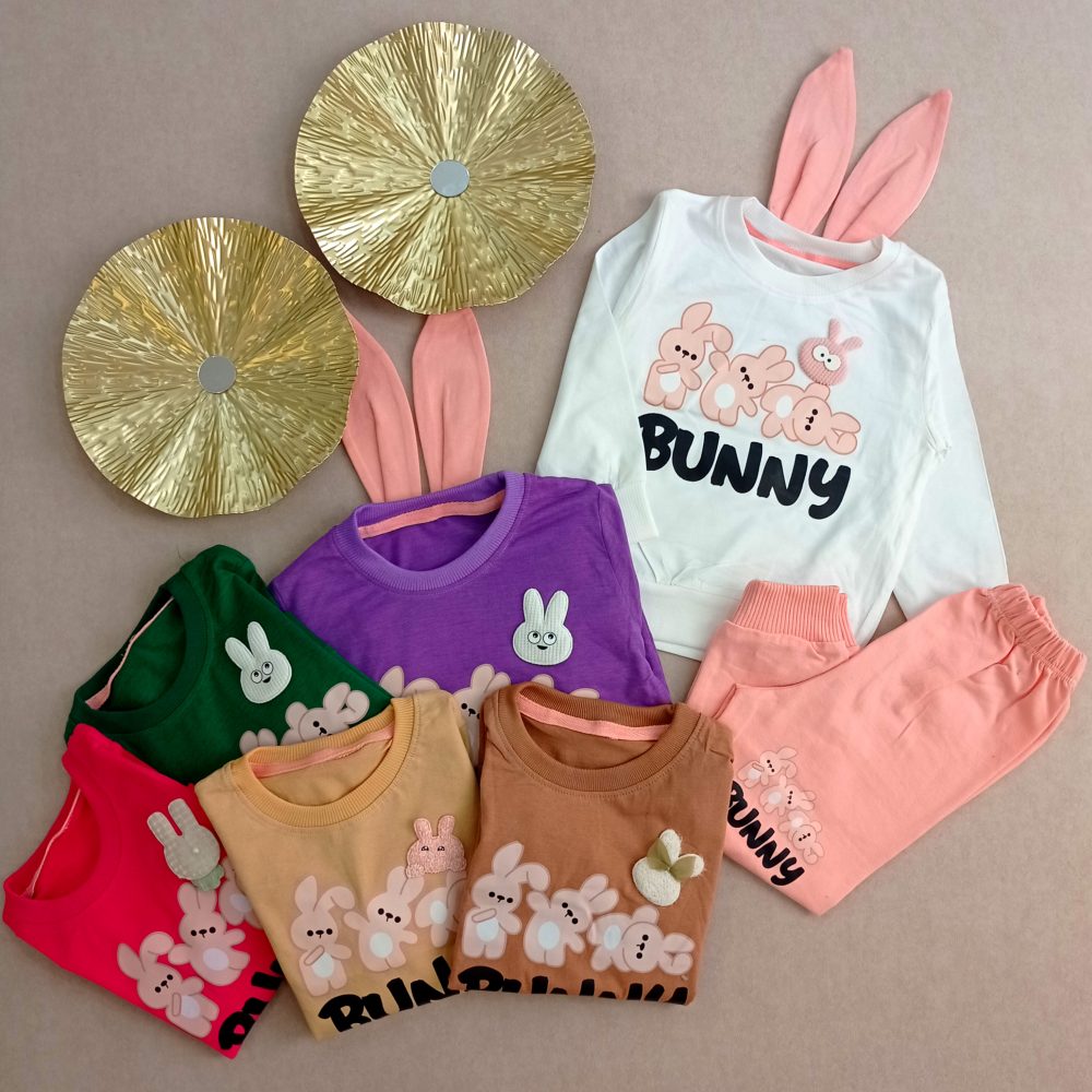 Girls' blouse and pants suitable for ages 1 to 5 years