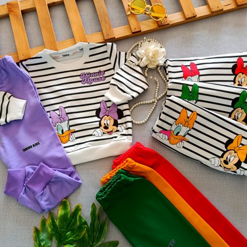 Girls' blouse and pants suitable for ages 1 to 5 years