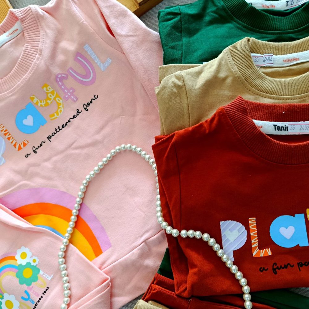 Girls' blouse and pants suitable for ages 1 to 5 years