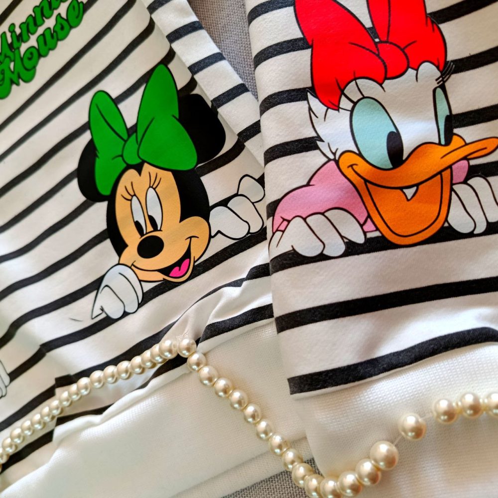 Girls' blouse and pants suitable for ages 1 to 5 years