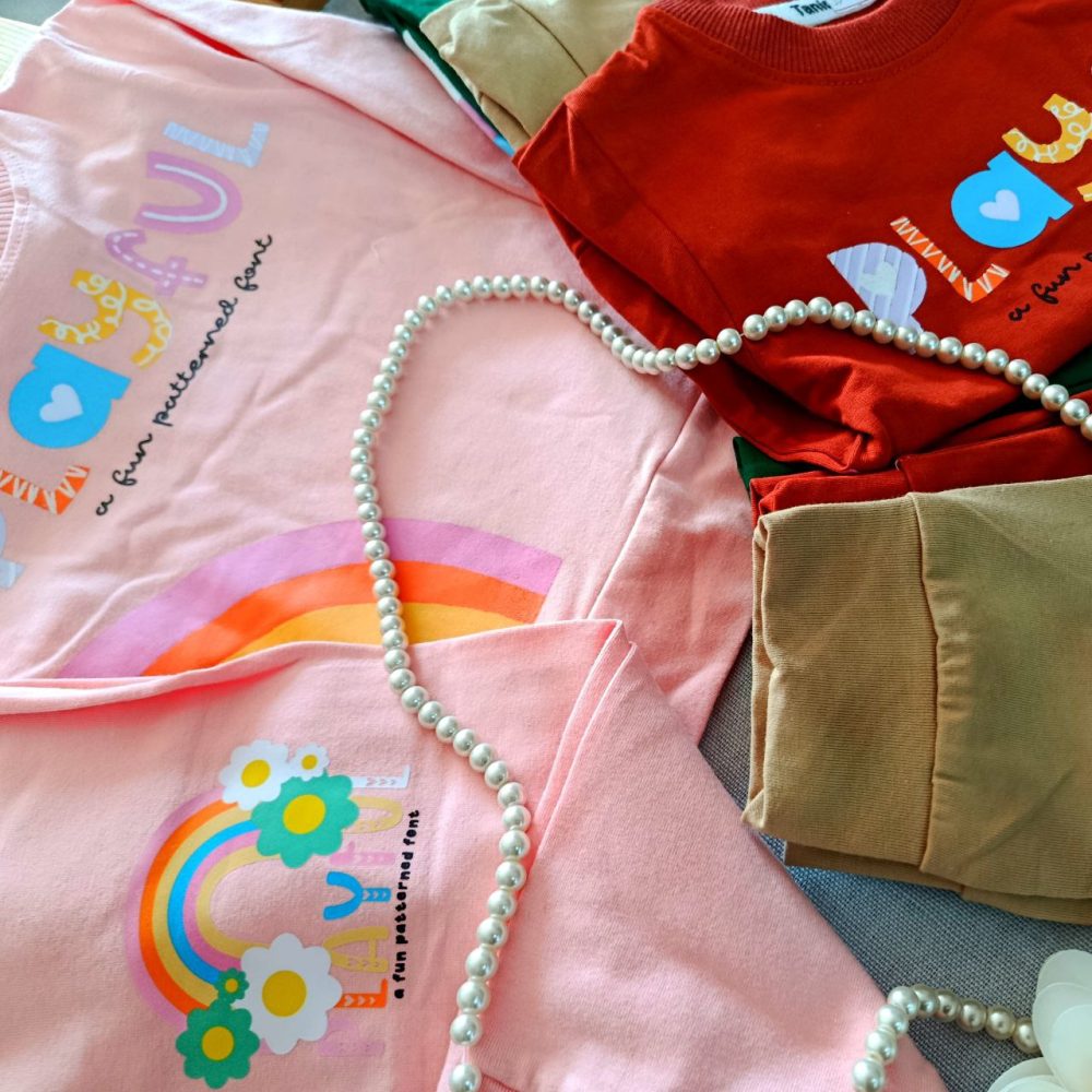 Girls' blouse and pants suitable for ages 1 to 5 years