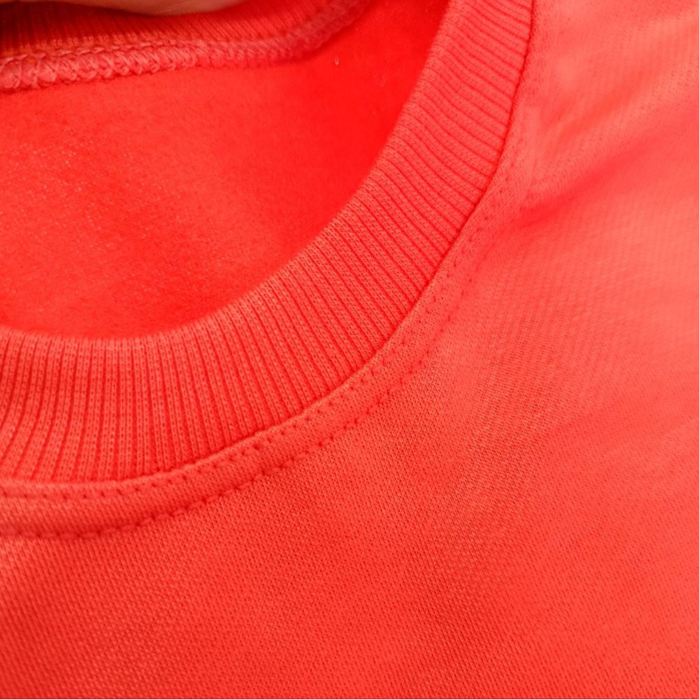 Girls' blouse and pants suitable for ages 1 to 7 years