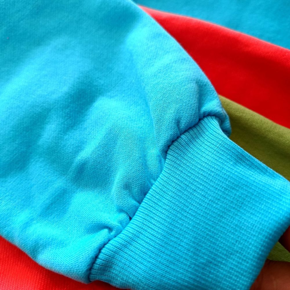 Girls' blouse and pants suitable for ages 1 to 7 years