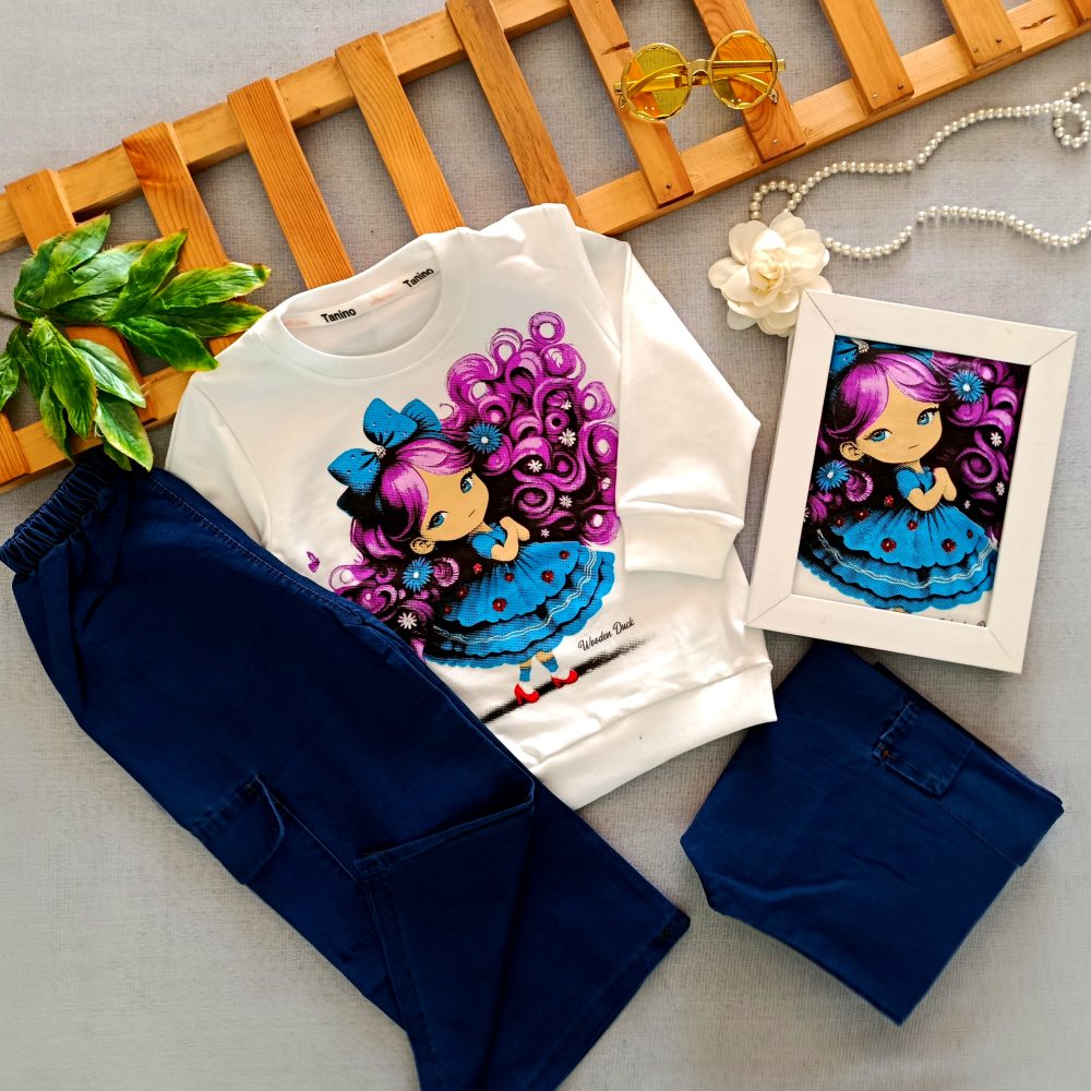 Girls' blouse and pants suitable for ages 2 to 5 years