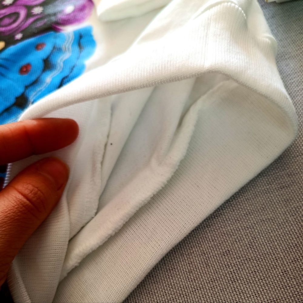 Girls' blouse and pants suitable for ages 2 to 5 years