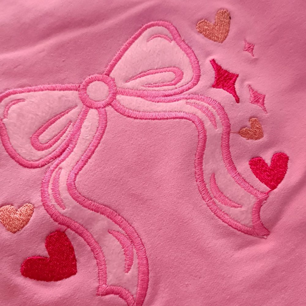 Girls' blouse and pants suitable for ages 2 to 5 years