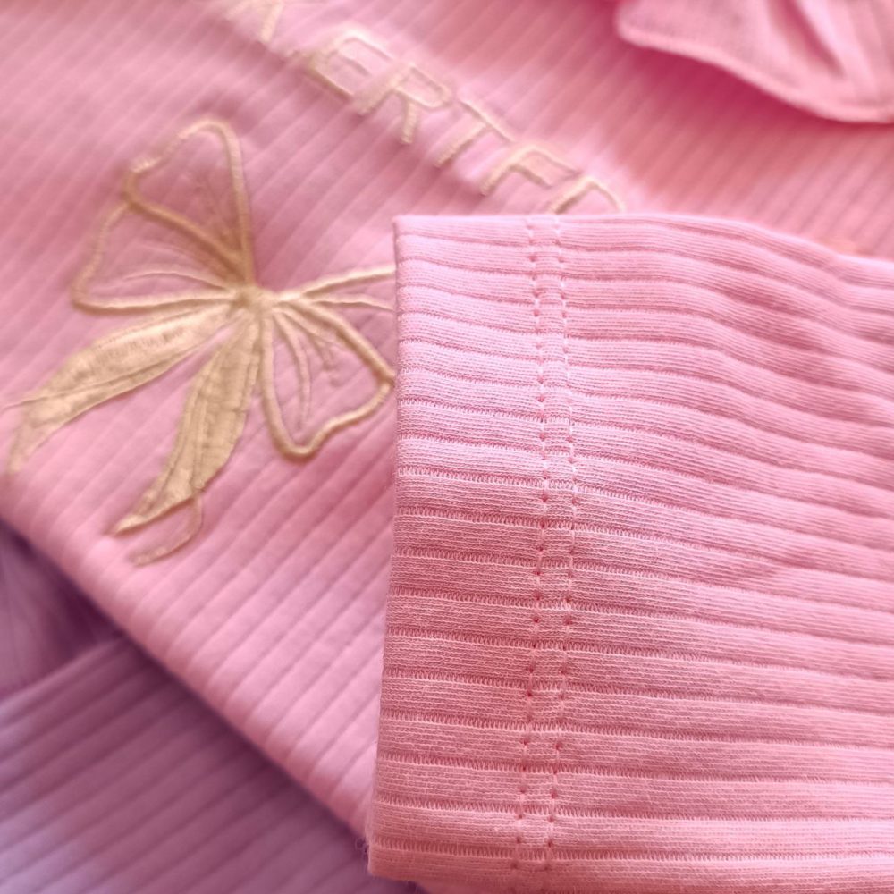 Girls' blouse and pants suitable for ages 2 to 7 years