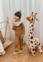 Girls' blouse and pants suitable for ages 2 to 9 years