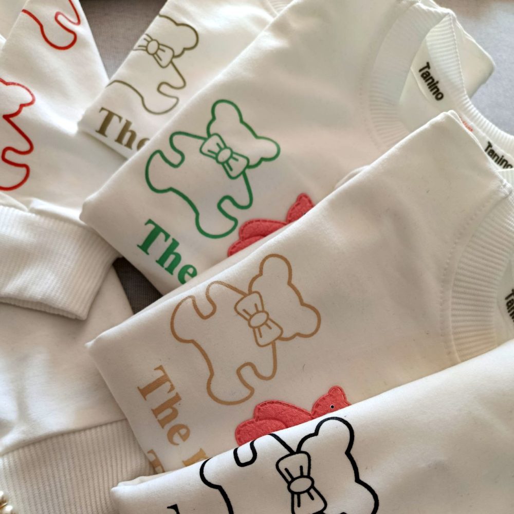 Girls' blouse and pants suitable for ages 2 to 9 years