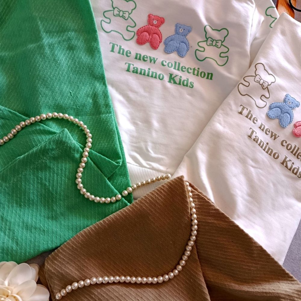 Girls' blouse and pants suitable for ages 2 to 9 years