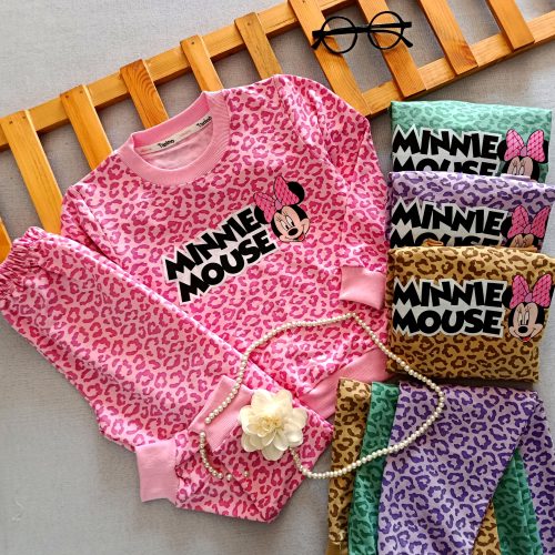 Girls' blouse and pants suitable for ages 3 to 10 years
