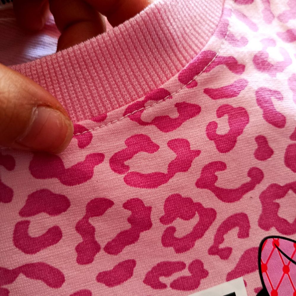 Girls' blouse and pants suitable for ages 3 to 10 years (8) Girls' blouse and pants suitable for ages 3 to 10 years