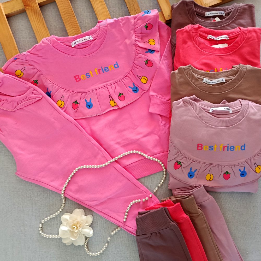 Girls' blouse and pants suitable for ages 3 to 5 years