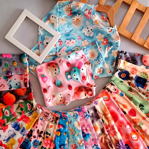 Girls' blouse and pants suitable for ages 3 to 8 years