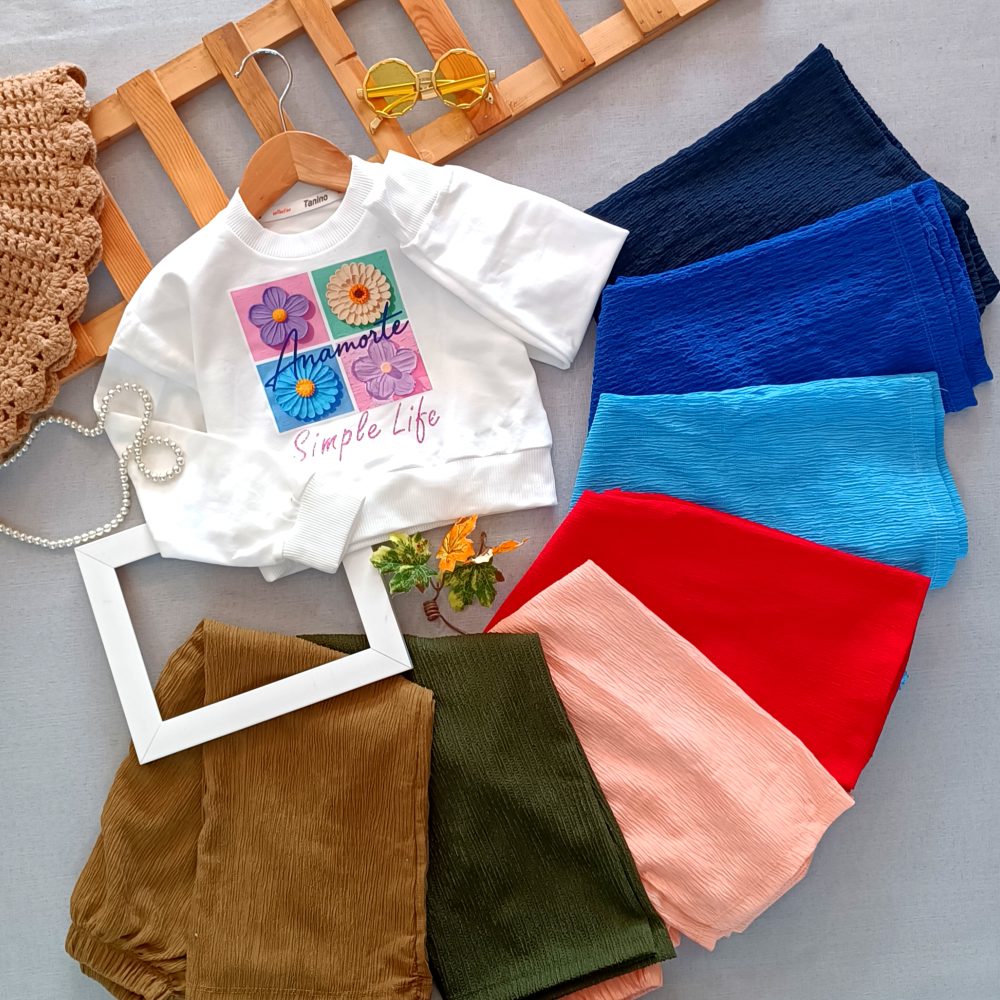 Girls' blouse and pants suitable for ages 4 to 7 years (1)