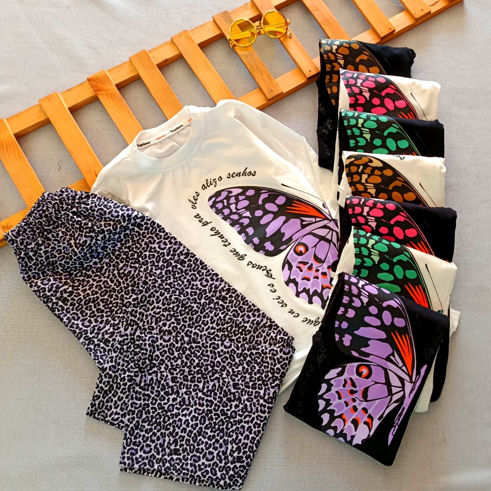 Girls' blouse and pants suitable for ages 5 to 9 years (1)