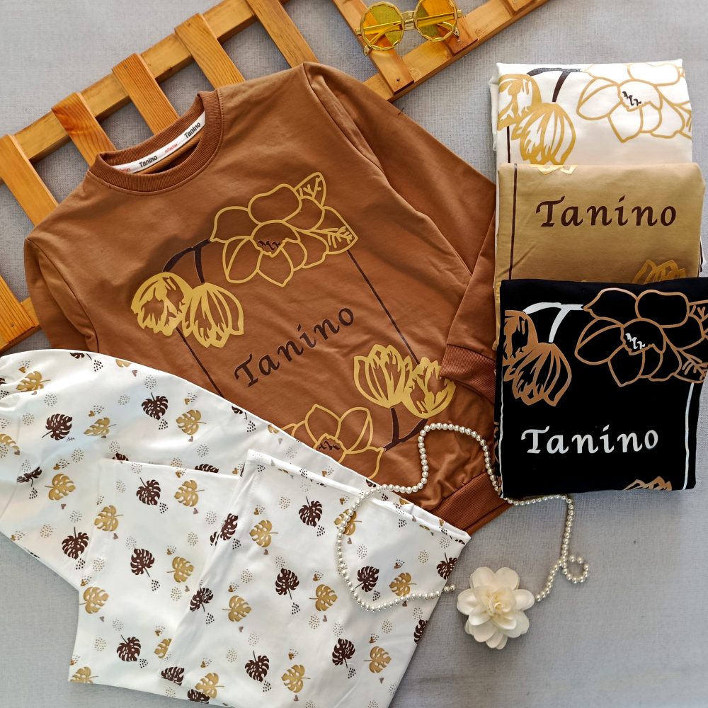 Girls' blouse and pants suitable for ages 9 to 13 years (1)