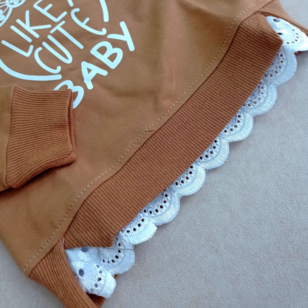 Girls' blouse suitable for ages 2 to 10 years