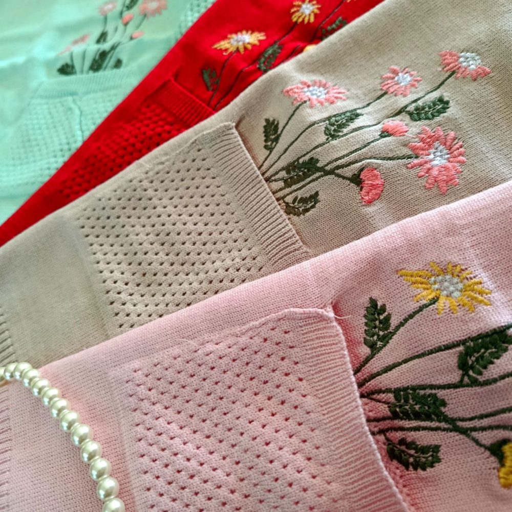 Girls' blouses from size 40 to size 55