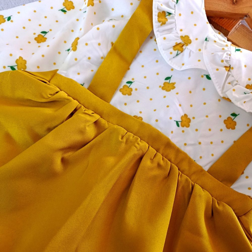 Girls' shirt suitable for ages 2 to 6 years