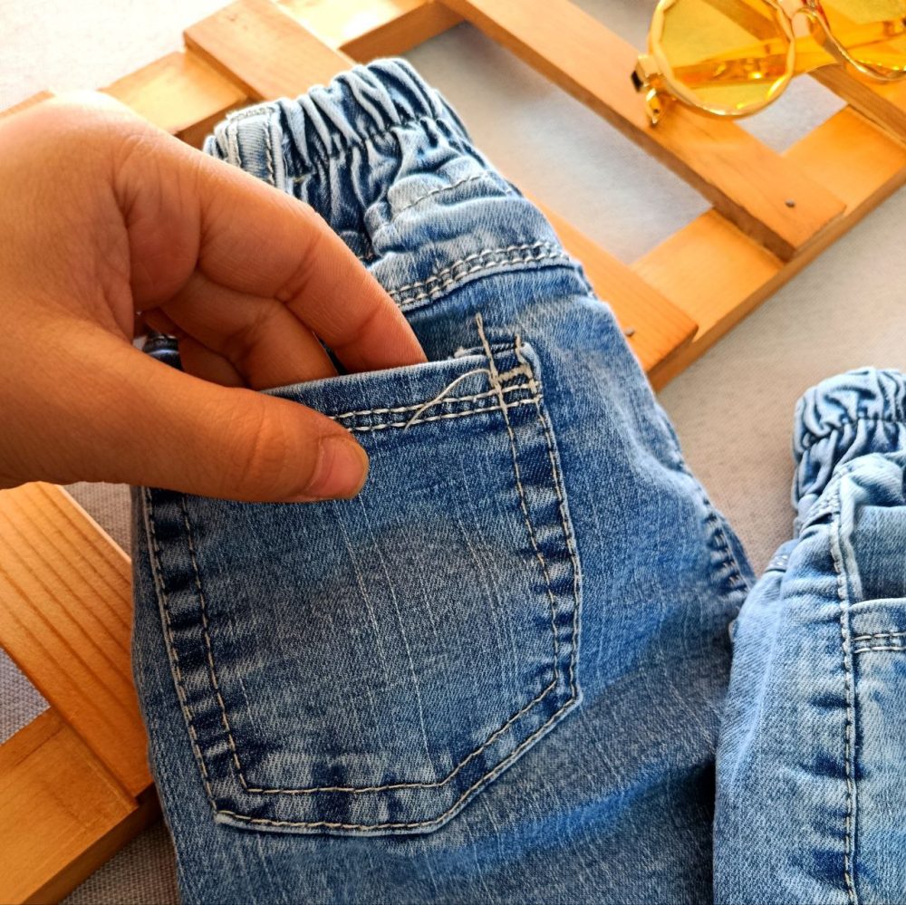 Jeans for girls and boys, suitable for ages 1 to 7 years old (3) Jeans for girls and boys, suitable for ages 1 to 7 years old