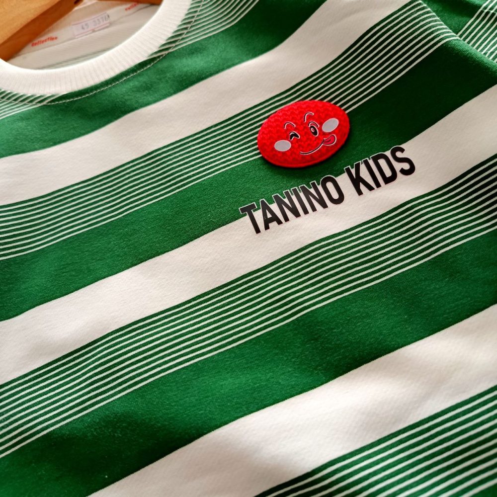 Blouses and pants for girls and boys from ages 4 to 7 years old