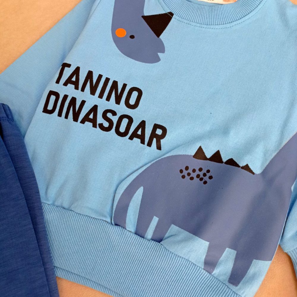 Blouses and pants for girls and boys from sizes 35 to 45