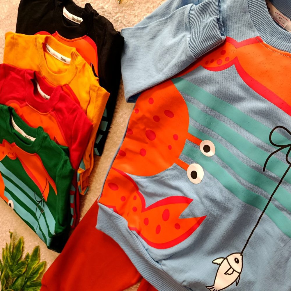 Boys' blouses and pants, suitable for sizes 45 and 50