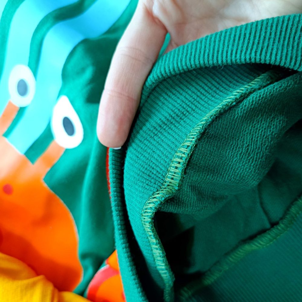 Boys' blouses and pants, suitable for sizes 45 and 50