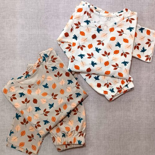 Girls' blouses and pants from age 4 to 9 years