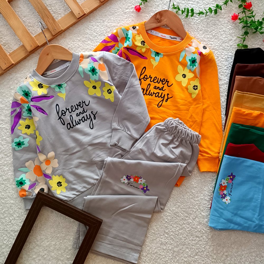 Girls' blouses and pants from size 40 to size 55 (1)