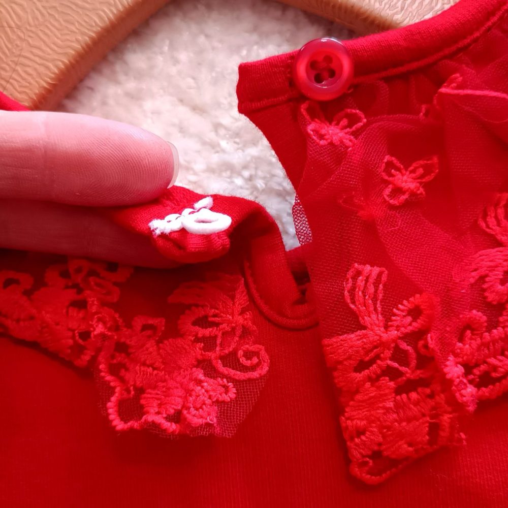 Girls' shirt suitable for ages 1 to 6 years