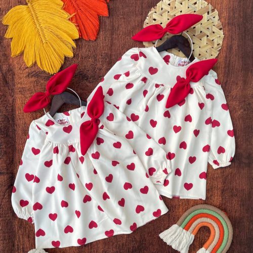 Girls' shirt suitable for ages 3 to 7 years