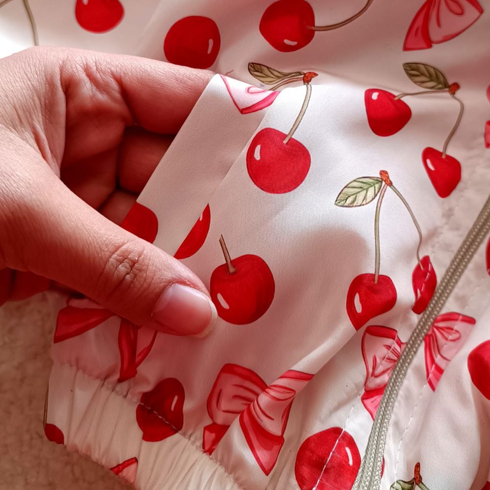 Hooded jacket for girls and boys, suitable for ages 2 to 10