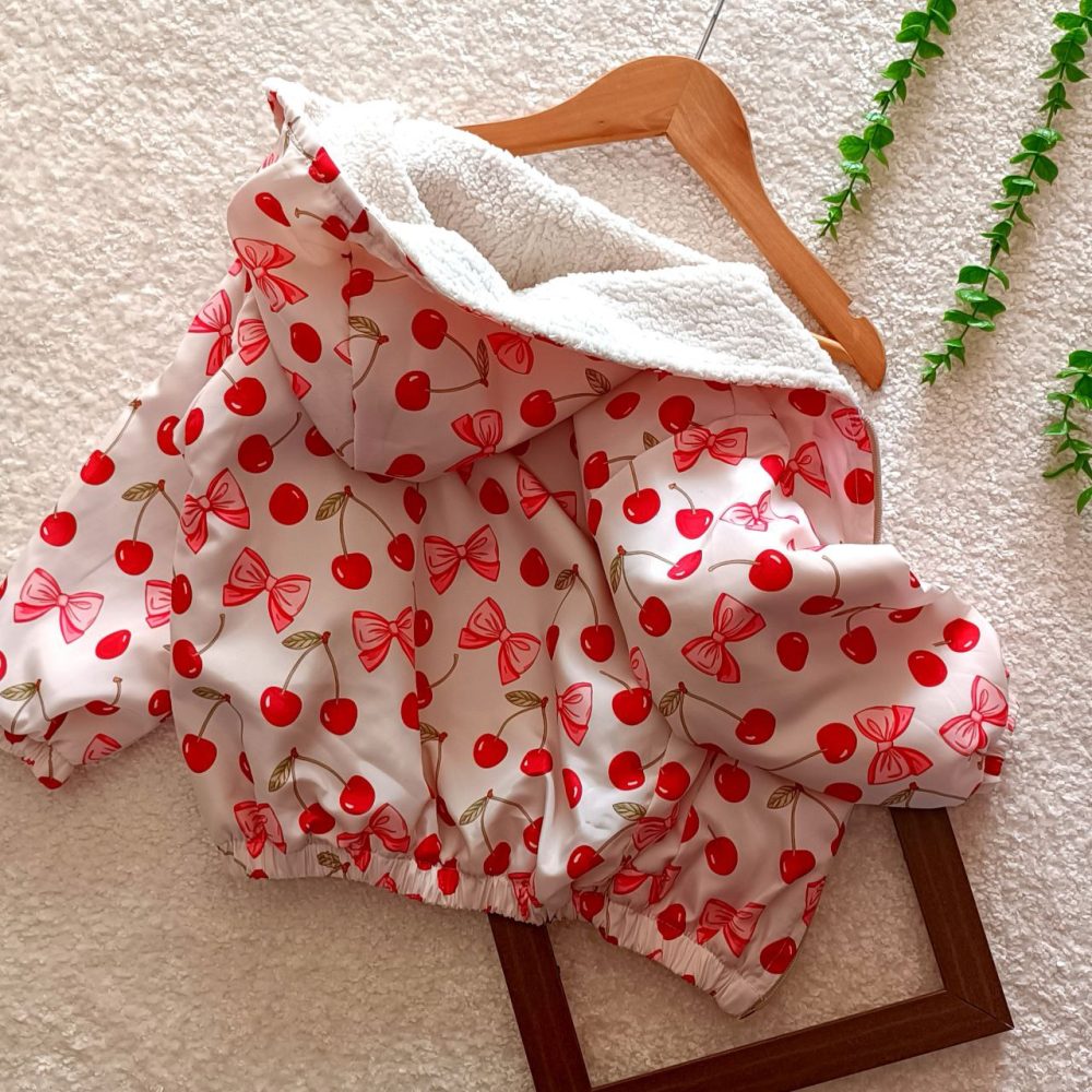 Hooded jacket for girls and boys, suitable for ages 2 to 10