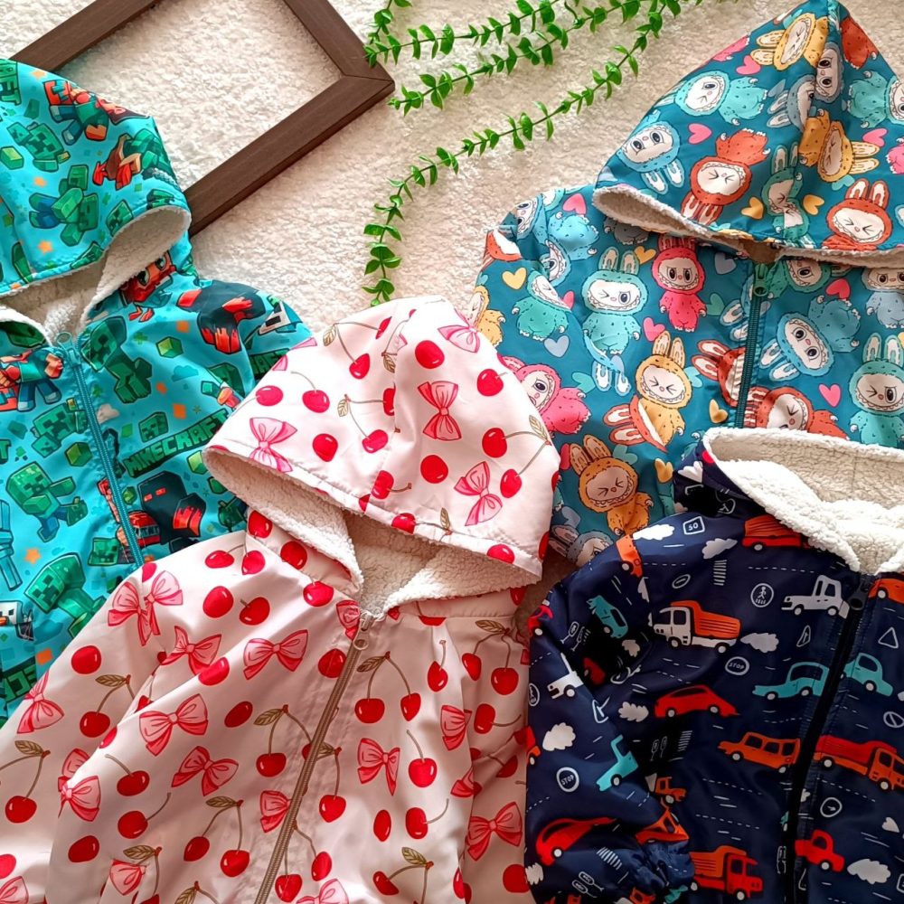 Hooded jacket for girls and boys, suitable for ages 2 to 10