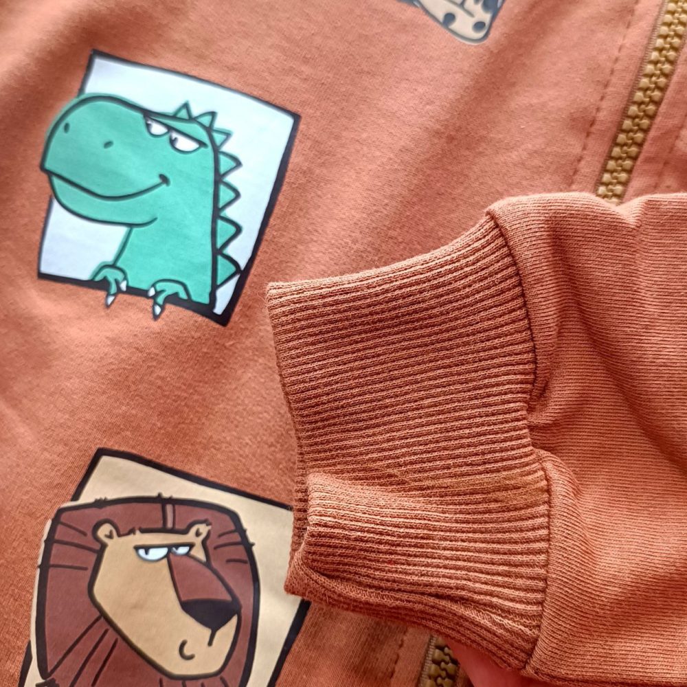 Sweatshirts and pants for girls and boys, suitable for ages 3 to 7 years old