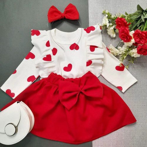 Girls' blouse and skirt suitable for ages 3 to 10 years