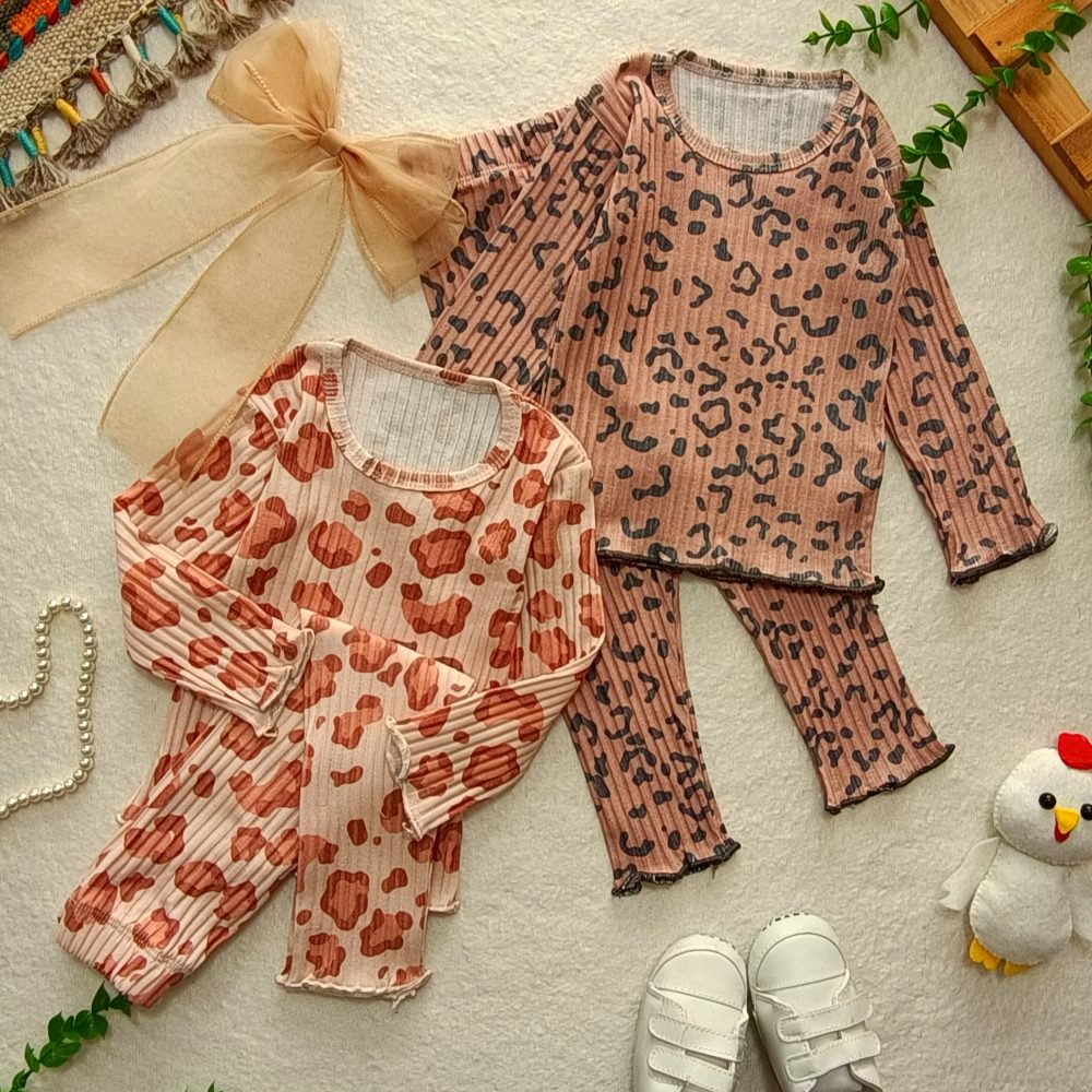 Girls' blouses and pants from 4 months to 7 years