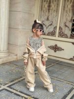 Girls' sweatshirts and pants from size 40 to 50