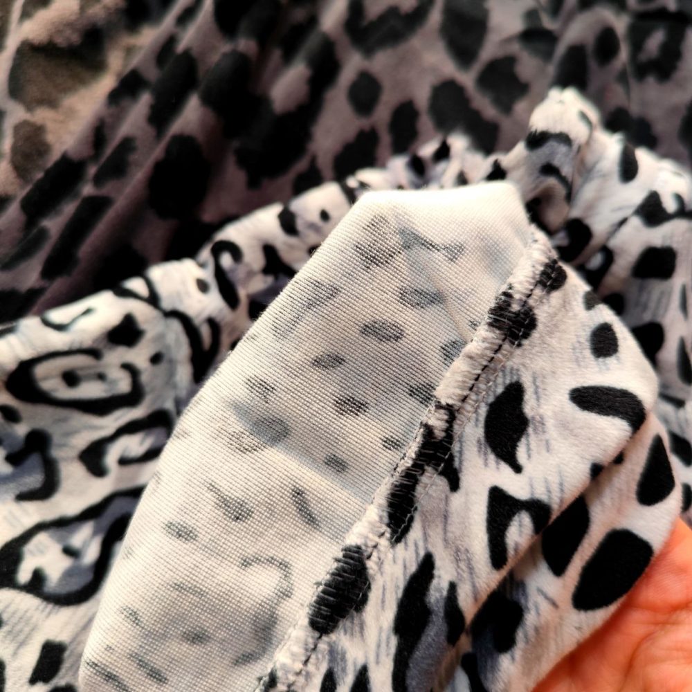 Women's pants suitable for sizes 36 to 50