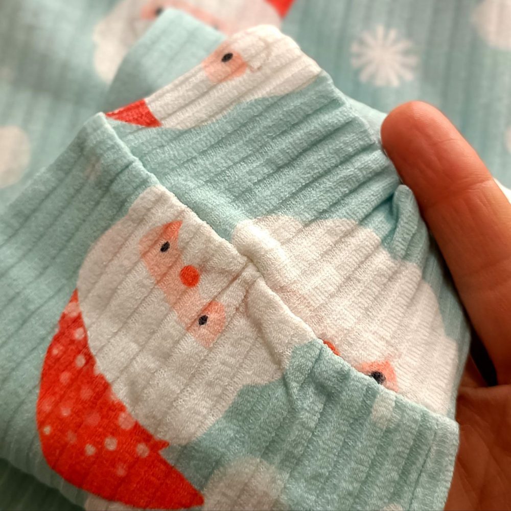 Boys' and girls' blouses and pants from size 35 to size 55