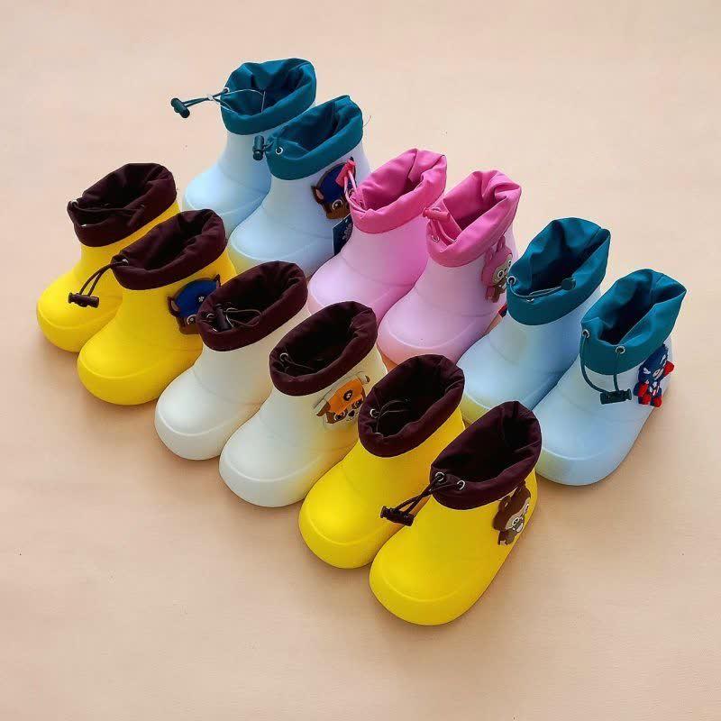 Girls' and boys' boots from size 24 to size 35 (12) Girls' and boys' boots from size 24 to size 35