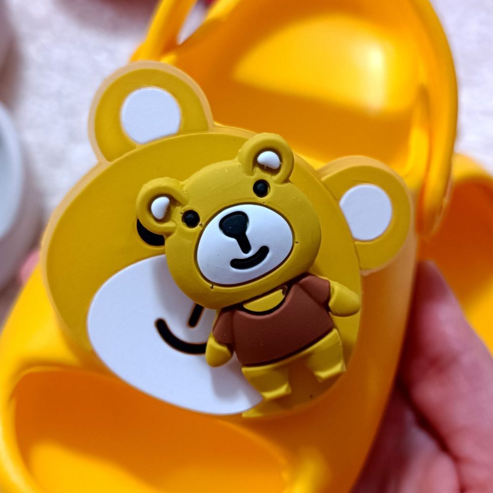 Girls' and boys' slippers from size 22 to 29