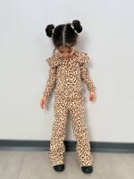 Girls' blouse and pants suitable for 2 to 7 years old