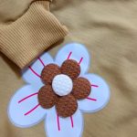 Girls' blouse and pants suitable for ages 2 to 6 years